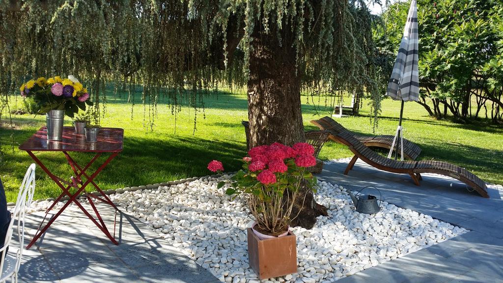 مبيت وإفطار مانيي لي أمو Maison Prairie Bonheur المظهر الخارجي الصورة